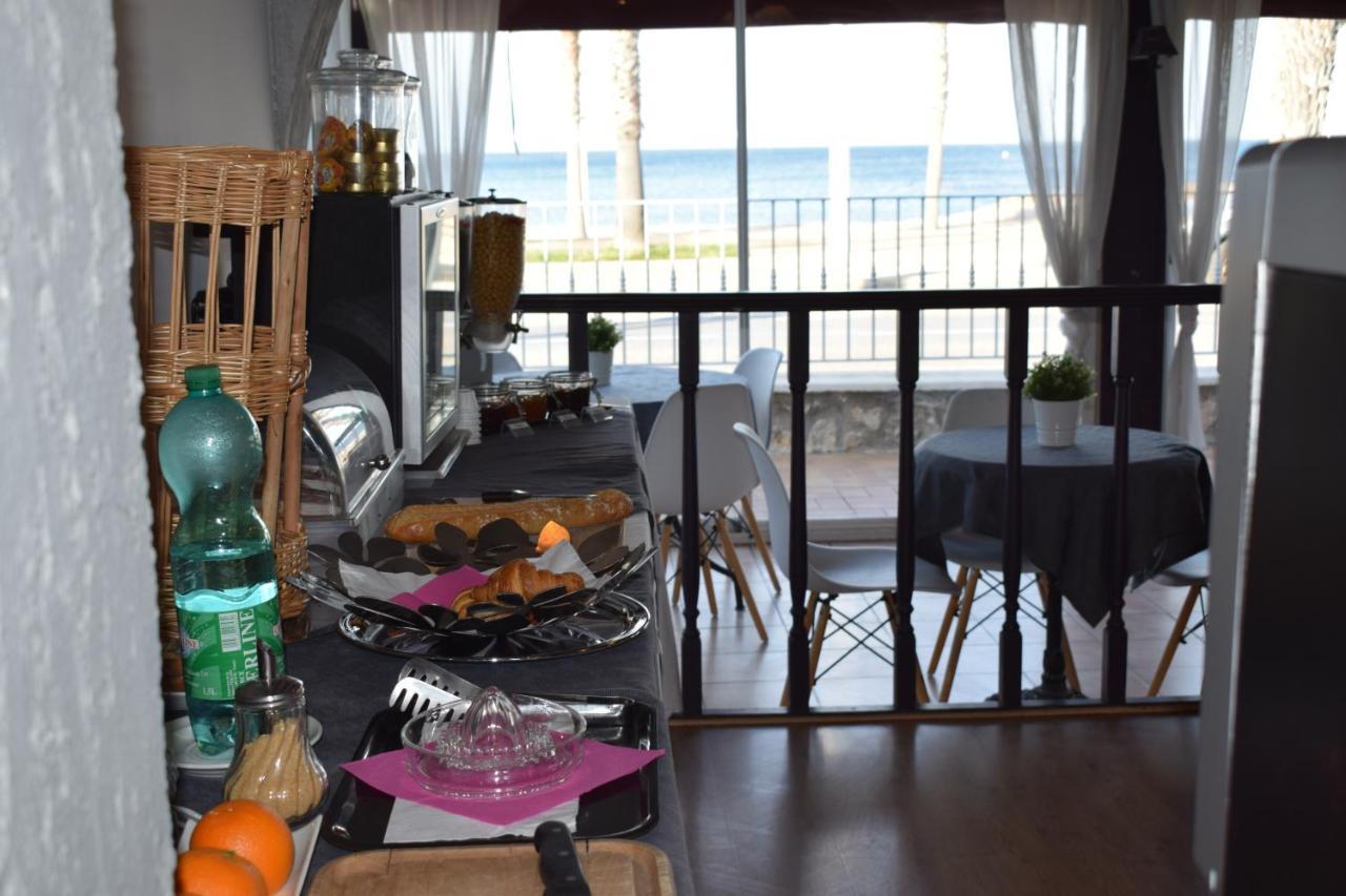 Hôtel Bel Azur Six-Fours-les-Plages Kültér fotó